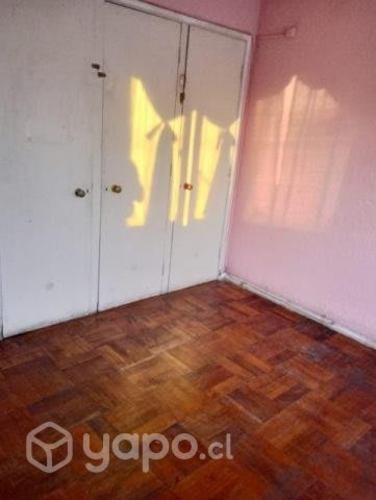 <p>Amplia habitación</p> image