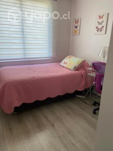 <p>Arriendo habitacion con baño a estudiante</p> image