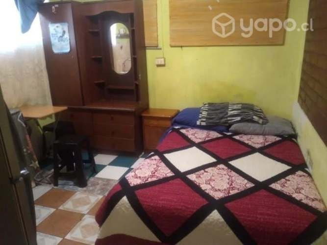 <p>Arriendo piezas</p>