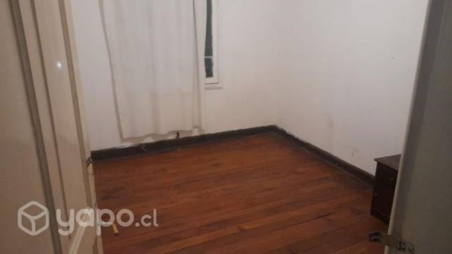 <p>Pieza en arriendo Manuel Montt</p>