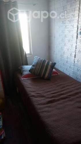 <p>Arriendo pieza.</p>