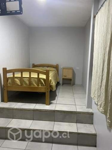 <p>Arriendo pieza</p> image