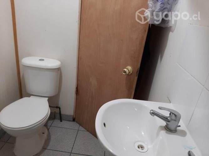 <p>Arriendo pieza Cerro Navia</p>