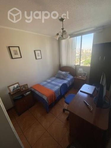 <p>Acogedora habitación con baño privado a pasos de m</p>