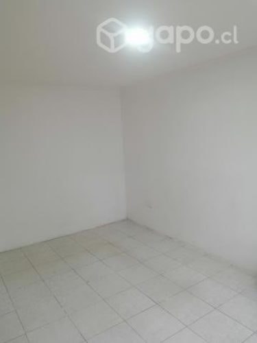 <p>Arriendo pieza SR.. (caballero)</p> image
