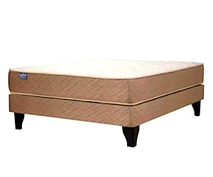 <p>Cama europea y respaldo</p>