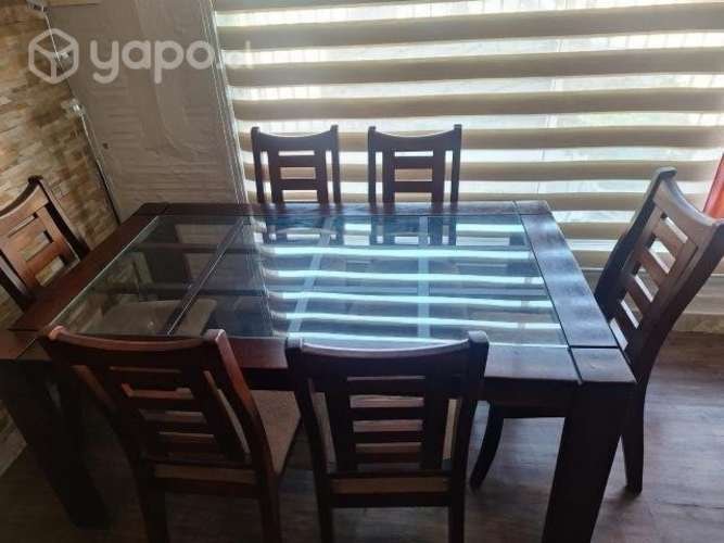 <p>Comedor 6 sillas, usado</p>