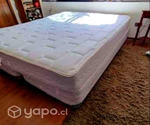 <p>Cama 2 plazas con despacho</p>