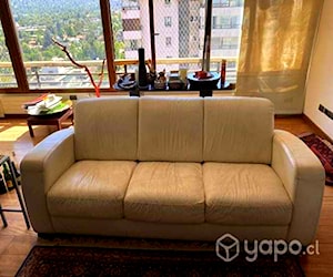 <p>Sillón cuero blanco Natuzzi</p>