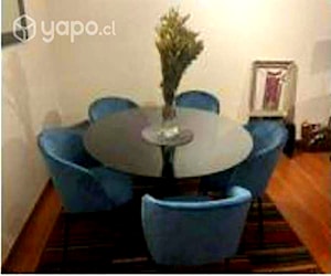 <p>Mesa redonda de vidrio Muebles Sur</p>