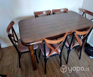 <p>Comedor de 6 sillas</p>