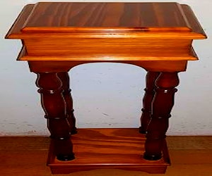 <p>Pedestal estilo Taburete cuadrado de Pino oregon</p>