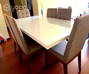 <p>Juego de comedor mara</p>