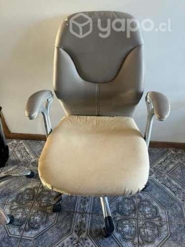 <p>Silla Beige escritorio</p>