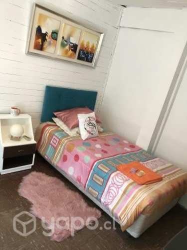 <p>Se arrienda habitación amoblada a una persona</p>