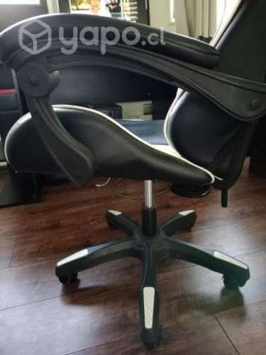 <p>Silla Gamer</p>