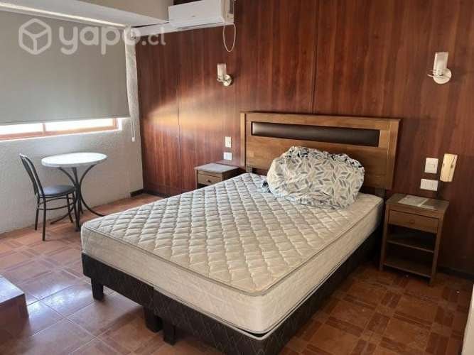 <p>Arriendo de pieza en Santiago Centro</p>