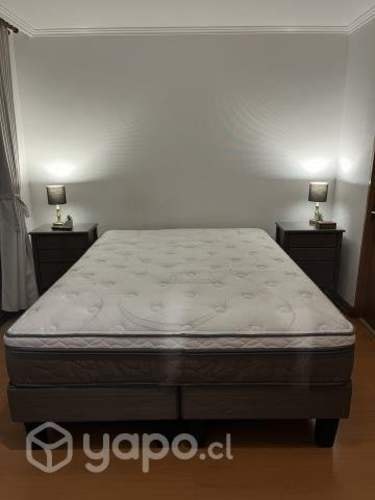 <p>Cama Rosen dos Plz con veladores y lámparas</p>