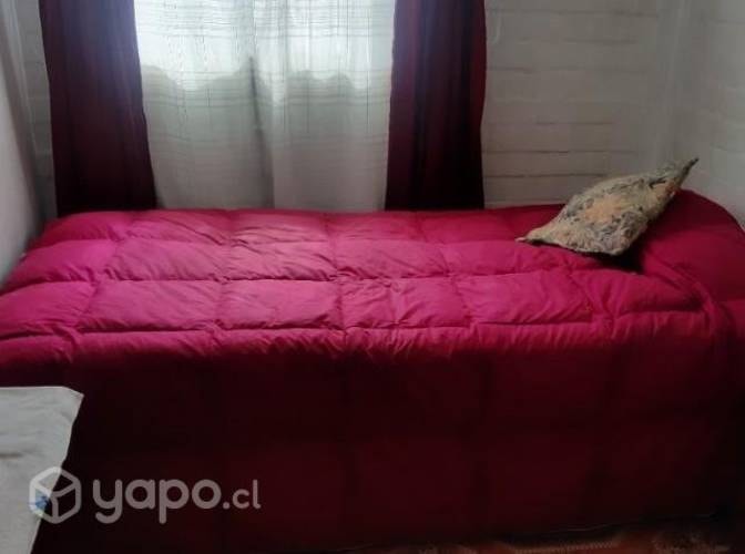 <p>Pieza acogedora en comuna de la Florida</p>