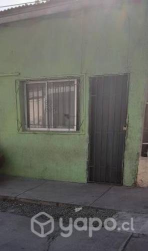 <p>Pieza, Baño, Cocina. Independiente</p> image