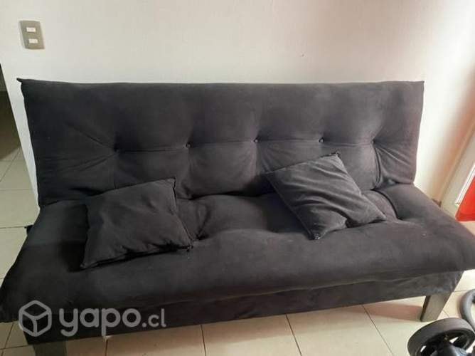 <p>Sofa cama, nevera</p>