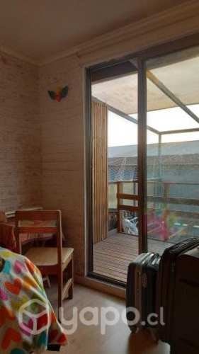 <p>Habitación a pasos de metro orientales L4</p>