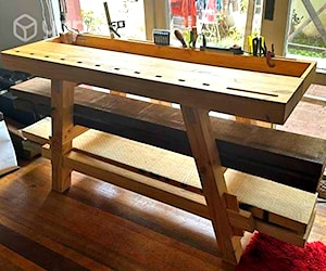 <p>Moravian Workbench - Mesa Carpintero</p>