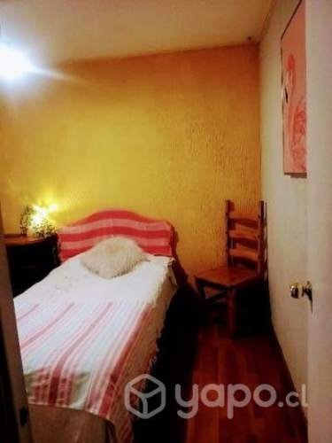 <p>Arriendo pieza</p> image