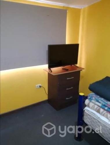 <p>Arriendo de Pieza amoblada e independiente</p> image