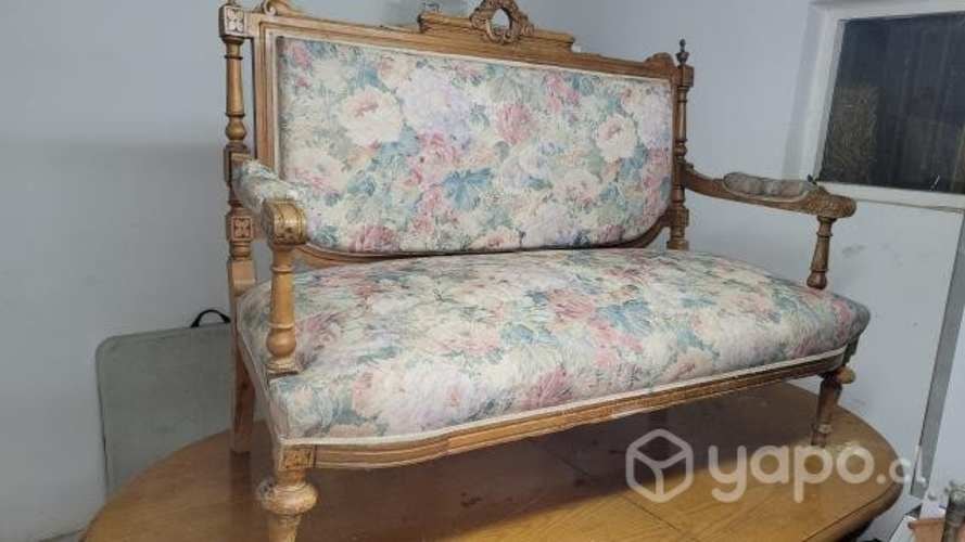 <p>Sillon luis xv en jacaranda</p>