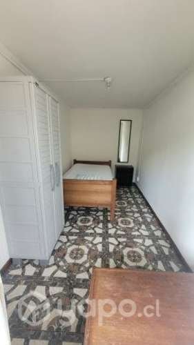 <p>Pieza amoblada arriendo</p> image
