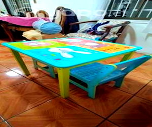 <p>Mesa para niños(as)</p>