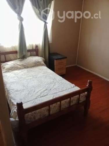 <p>Se arrienda habitación 1 persona</p>