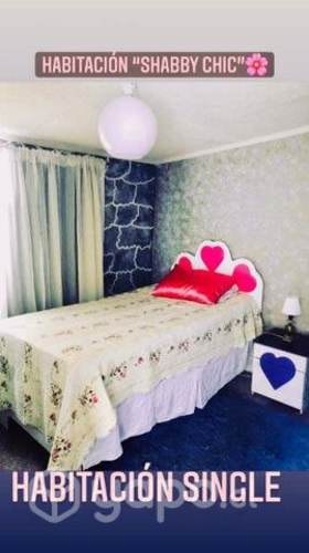 <p>Habitación amoblada para una persona</p>