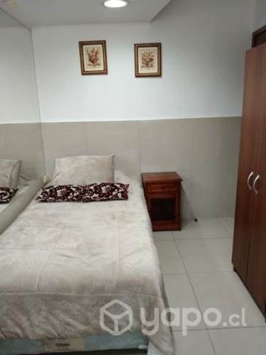 <p>Arriendo pieza amoblada</p>