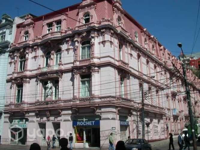 <p>Habitacion amueblada</p> image