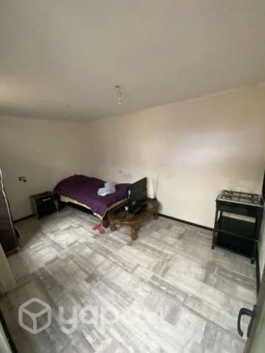 <p>habitación amplia en maipú</p> image