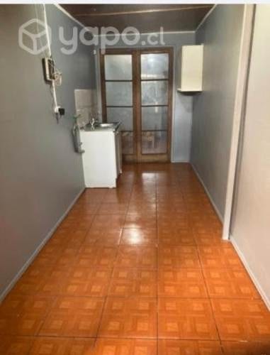 <p>Arríendo departamento interior</p>