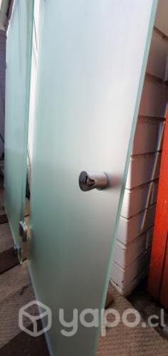 <p>Shower-door usado glasstech</p>