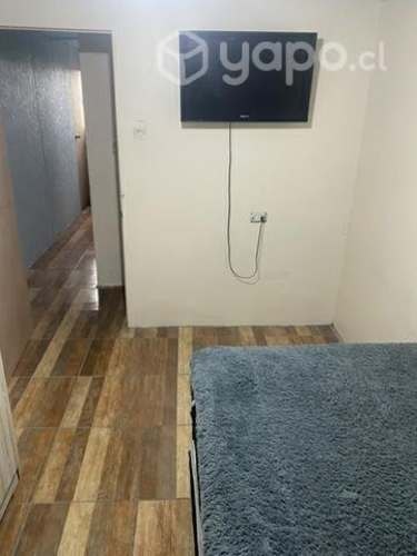 <p>Se arrienda habitación solo hombre</p>