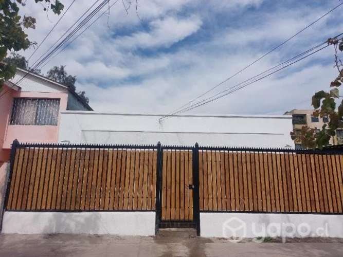 <p>Piezas en Arriendo excelente estado</p> image