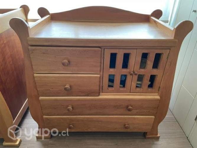 <p>Mueble comoda bebe guagua madera de rauli</p>