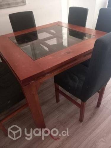 <p>Comedor cuadrado 6 sillas</p>