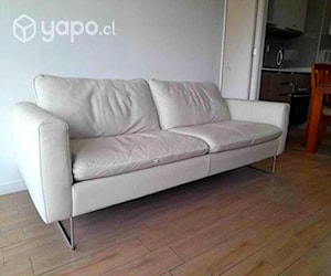 <p>Sillon 3 cuerpos de cuero</p>