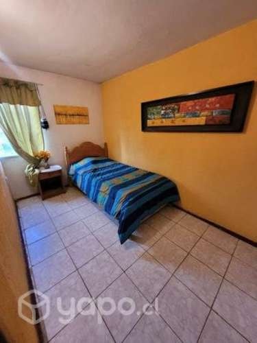 <p>Arriendo pieza</p> image