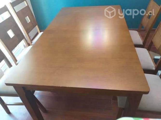 <p>Comedor usado 6 sillas</p>