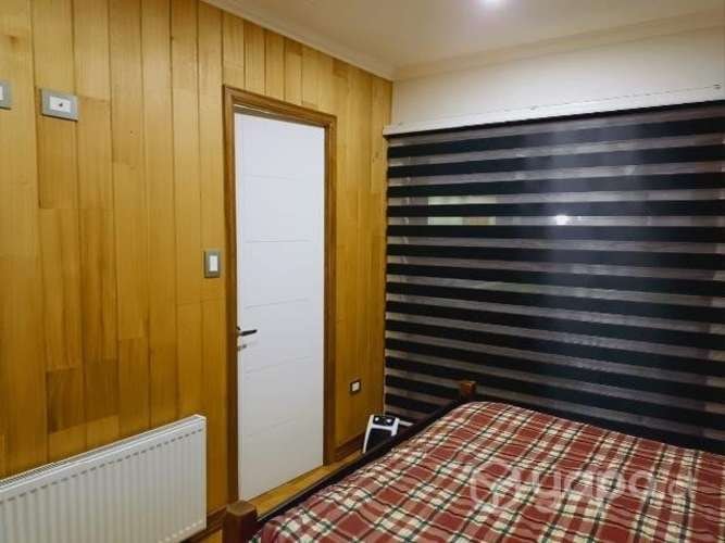 <p>Habitación con baño y walking closet</p> image