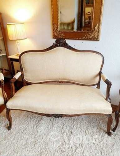 <p>Antiguo sillón francés</p>