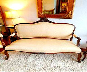 <p>Antiguo sillón francés</p>