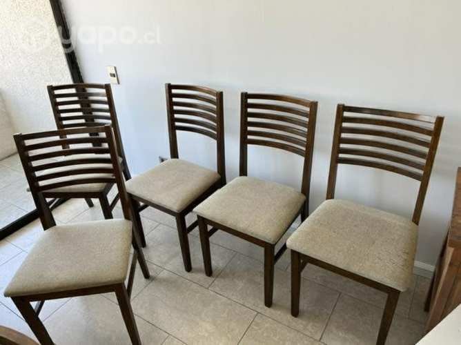 <p>5 sillas de comedor + 1 silla de regalo</p>